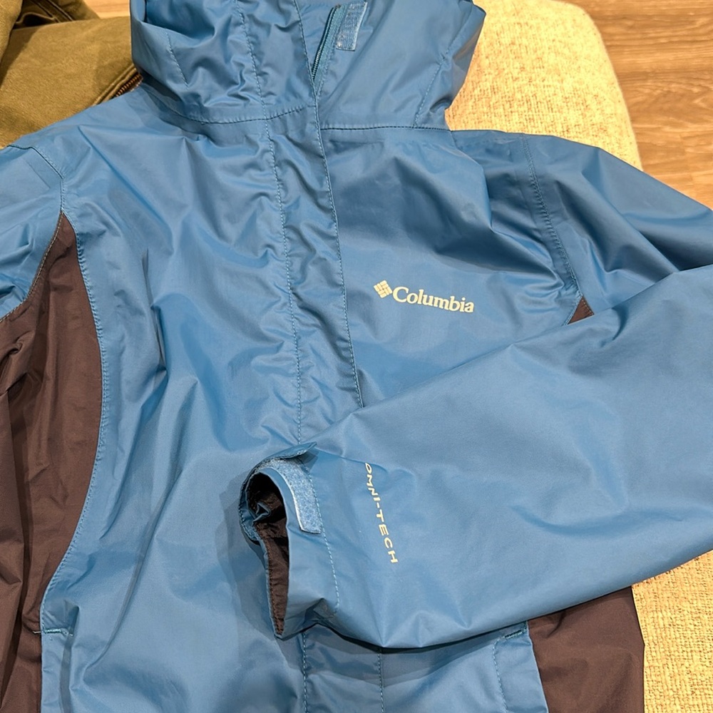 Line new Columbia Rain Jacket